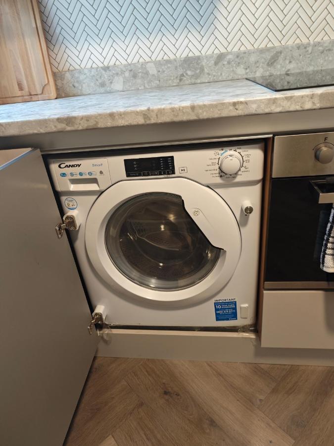 Appartamento 1 Bedroom Flat In Wood Piccadilly Line *